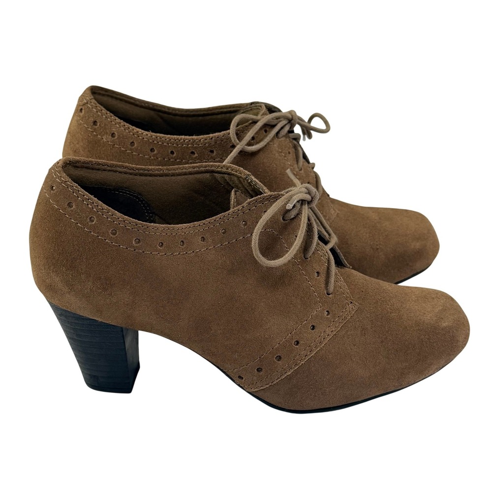 Clarks Ruby Diamond Oxford Heels Womens 7.5W‎ Brown Suede Preppy Vintage Style